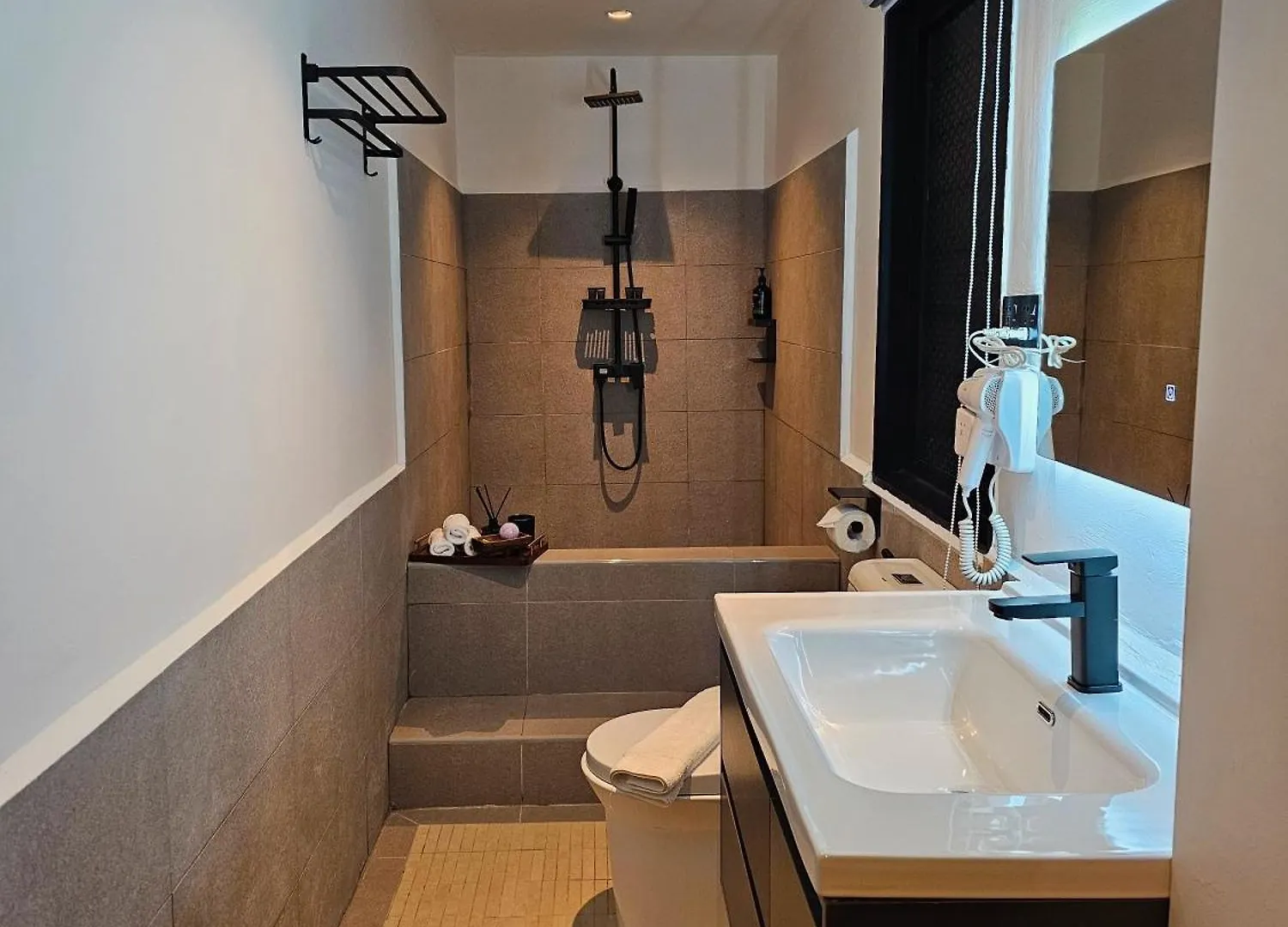 The Palm Suite At Lava Mansion George Town Hotel