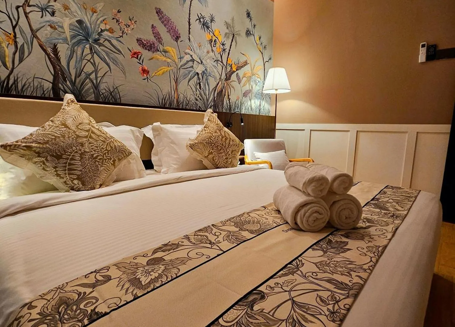 The Palm Suite At Lava Mansion George Town Malaysia