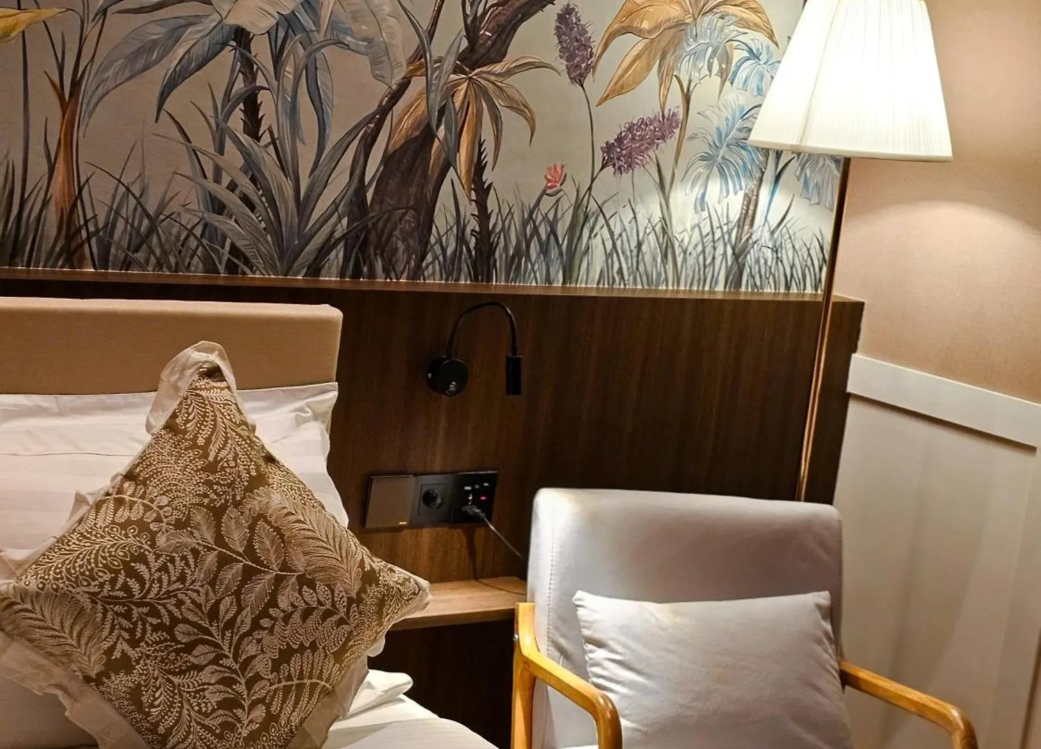 The Palm Suite At Lava Mansion George Town