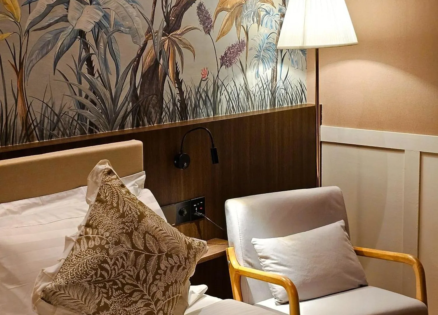 The Palm Suite At Lava Mansion George Town